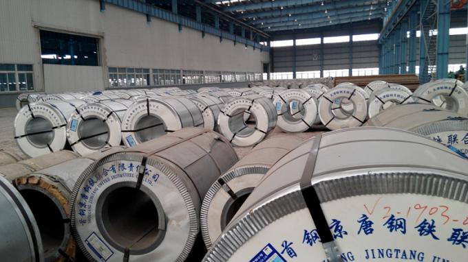 ASTM laminé à froid A653 a galvanisé la bobine en acier de bande, la construction solides solubles love
